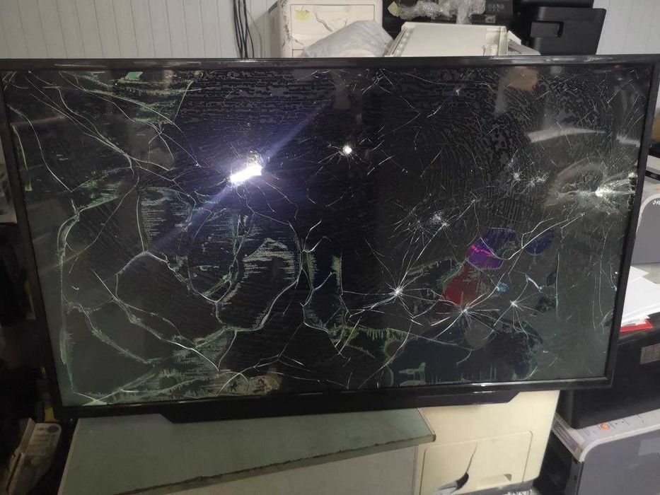 Телевізор LED UHT tv 46MD5000 БИТА МАТРИЦЯ 46"