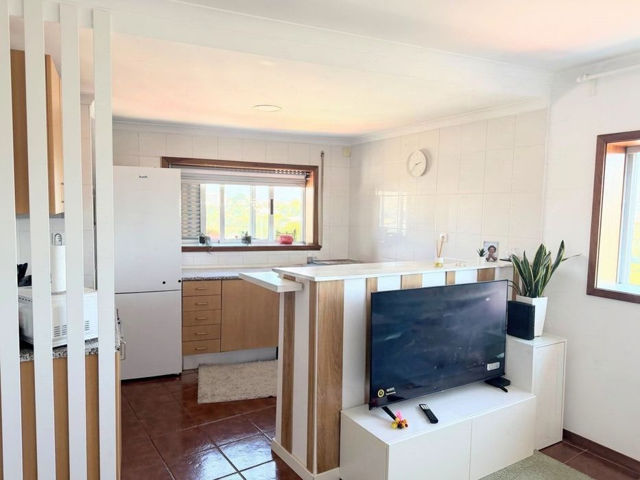 Vendo Apartamento em paredes T1 +1
