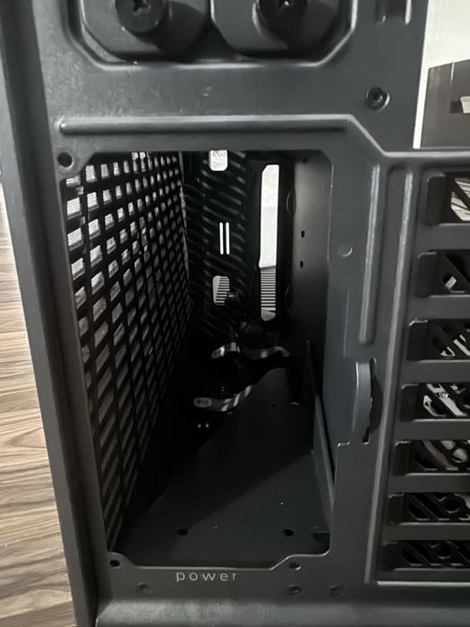 Система охолодження / корпус