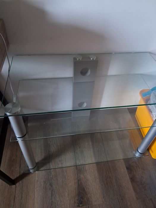 Stolik szklany pod telewizor