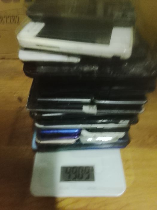 Smartfony/Telefony komórkowe uszk. Wyświetlacze