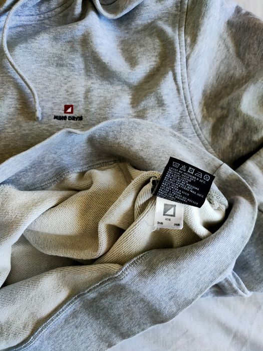 Camisola com capuz da marca Mike Davis