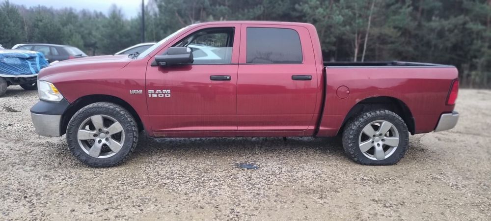 Dodge RAM 2014r. DODGE RAM 1500 ST 4X4 5.7 V8 Hemi Pick Up F150 GMC Na miejscu