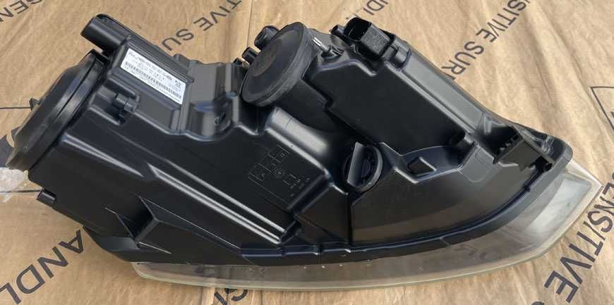 otica frontal ESQ VW polo V (6R) fase 1 / CrossPolo