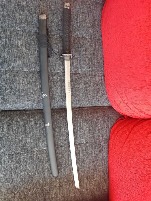Miecz samurajski katana, metal, lekko naostrzony