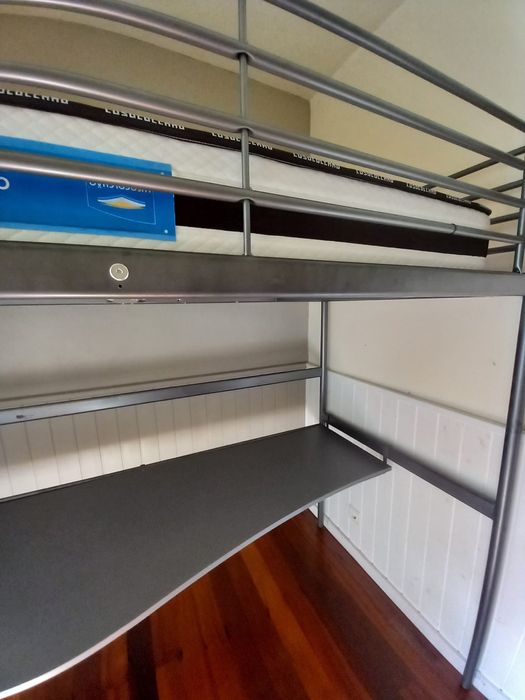 Cama( beliche) bom estado