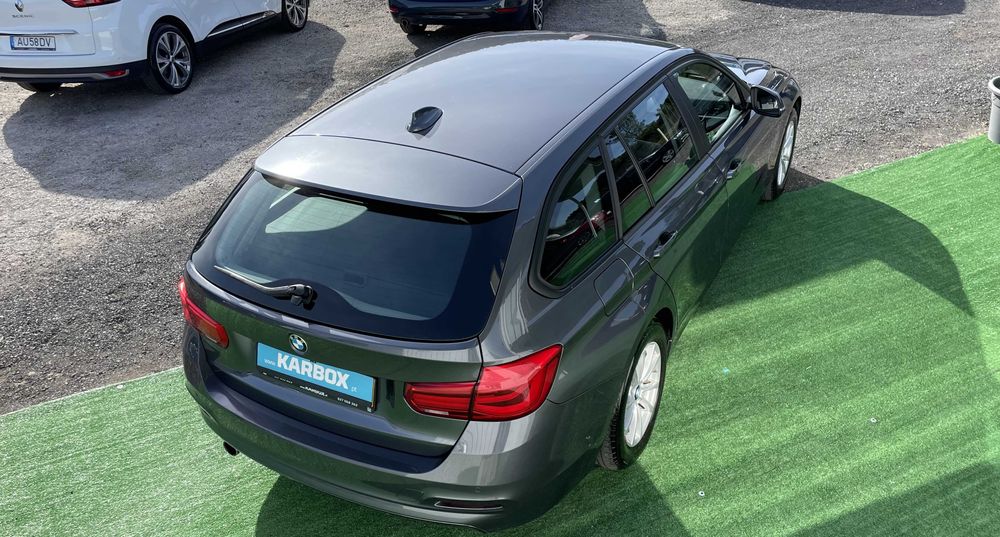 BMW 318d Touring Advantage IVA DEDUTÍVEL