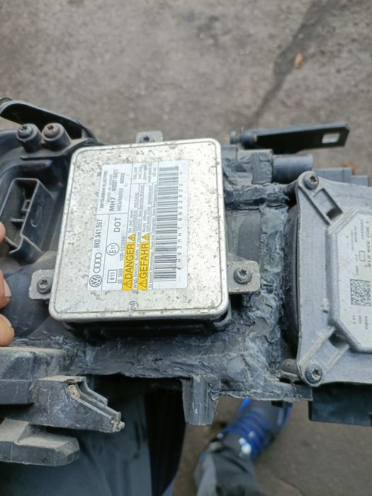 Lampa przód prawa audi a4 B8 przed liftem sprawna