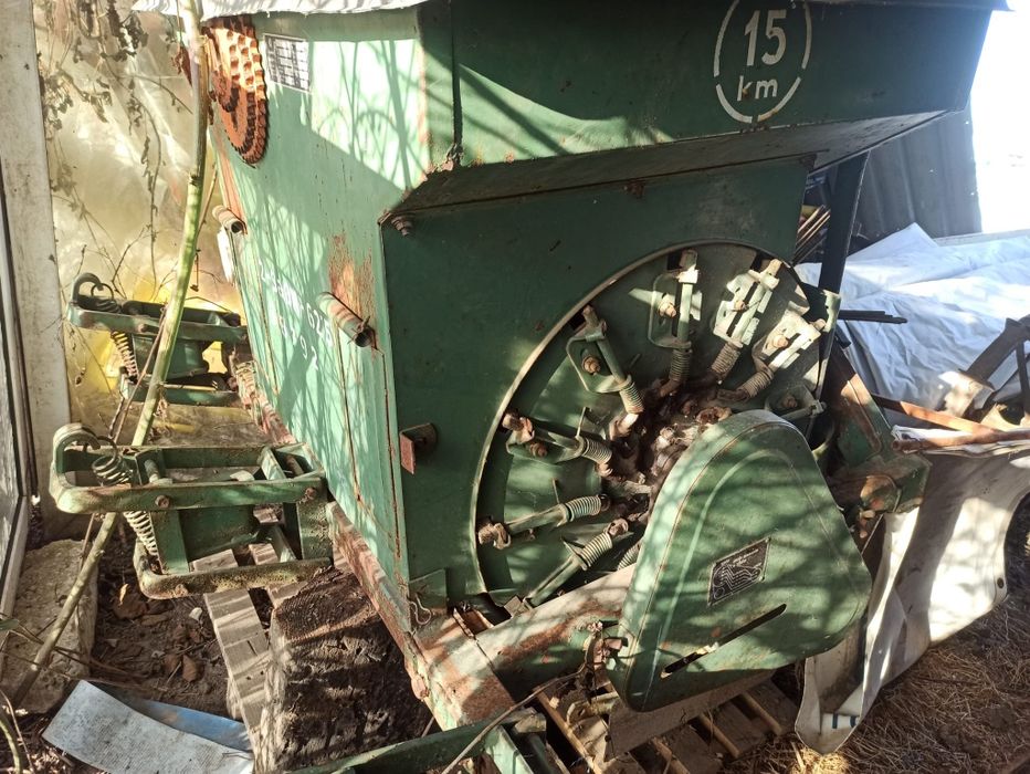 Sadzarka czeska  do ziemniaków kartofli stan bardzo dobry