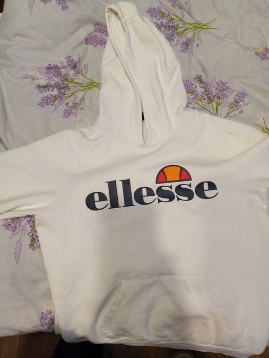 ellesse 500 грн.