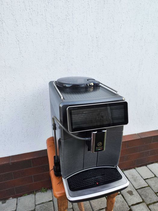 САМА ТОПОВА Кавомашина кофемашина Saeco Xelsis Suprema SM8889