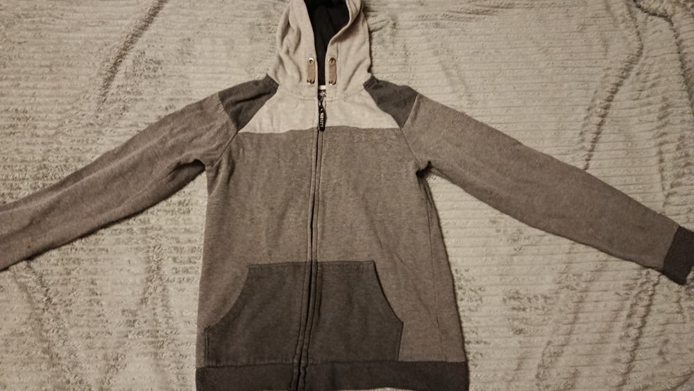 Кофта CAMPUS сірого кольору