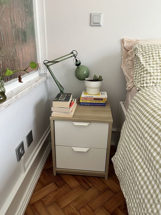 Mesa de cabeceira IKEA