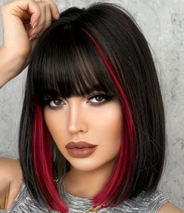 Peruka bob czerwone pasemka