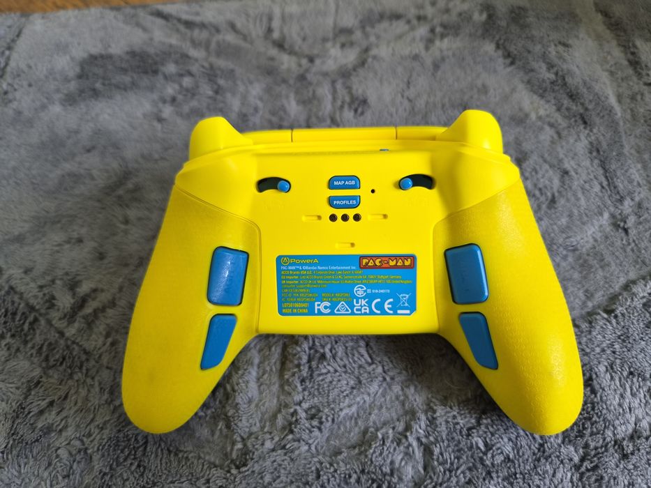 Pad bezprzewodowy PAC-MAN EDITION - XOne X|S Xbox Series X|S Windows 10/11
