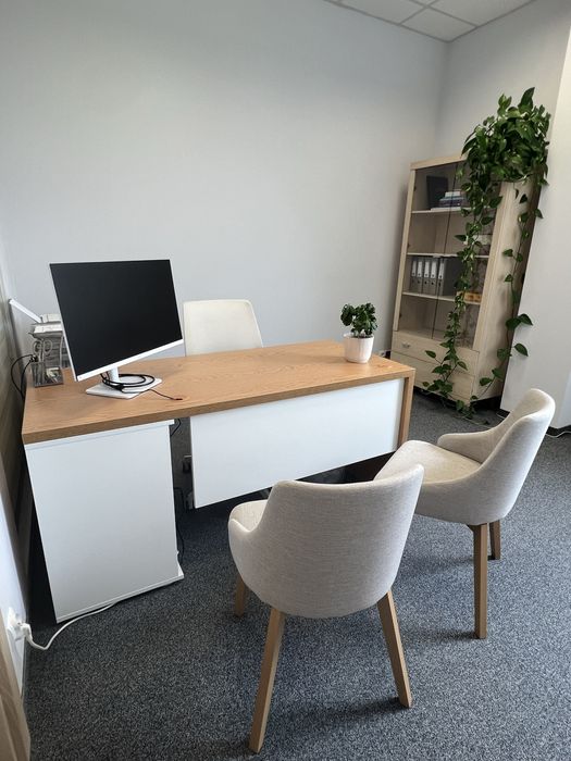 Biurko gabinetowe z kontenerem