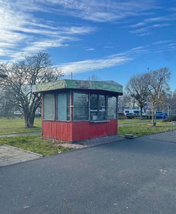 Kiosk w idealnej lokalizacji kebab kawa lody