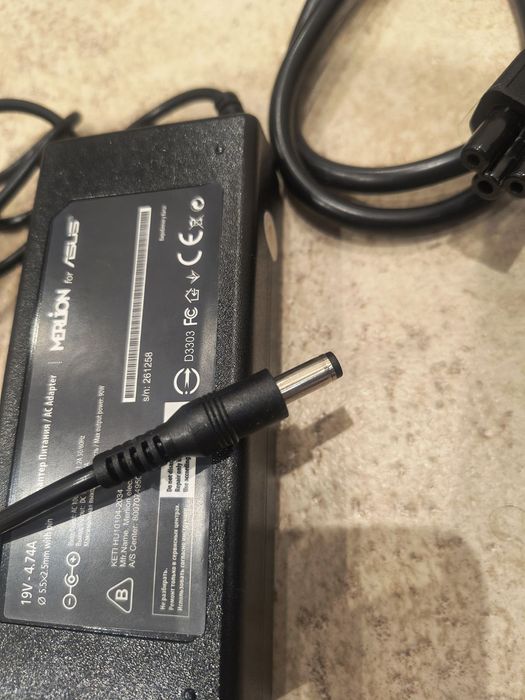 Блок живлення  для ноутбука Зарядний пристрій для ноутбука