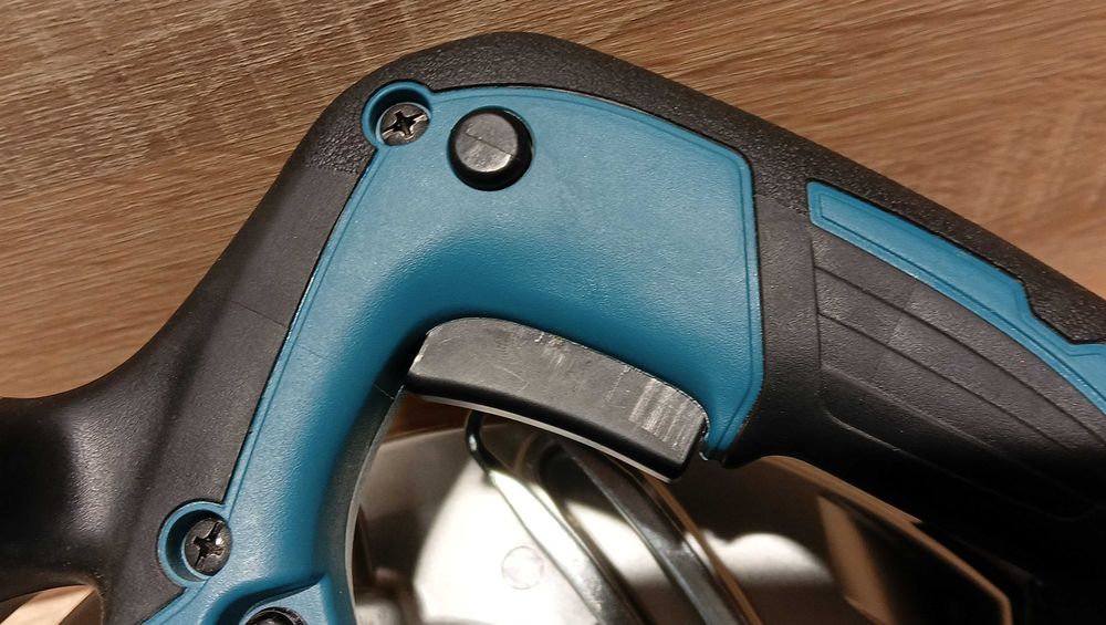 Pilarka Tarczowa Makita HS7611