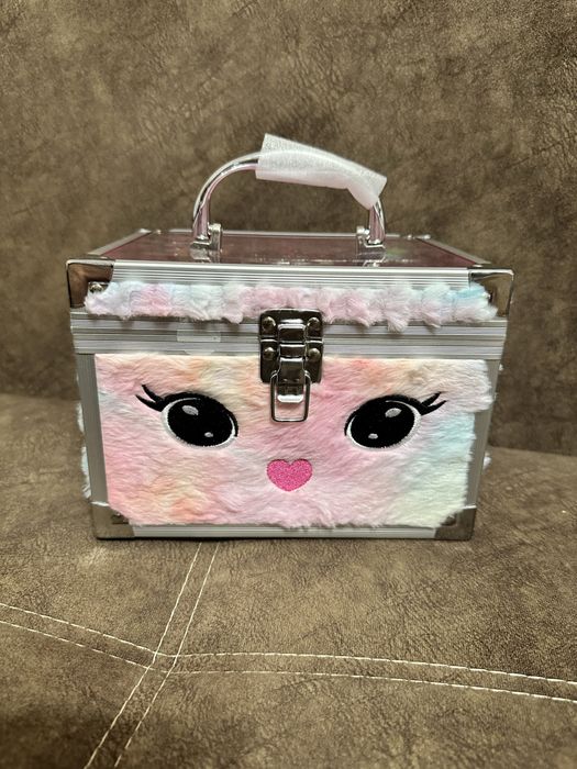 Кейс косметичка дитяча пухнаста косметика