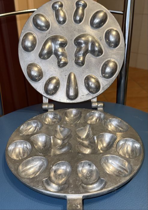 Форма СССР/ орешница «Белочка»  для выпечки орешков с начинкой