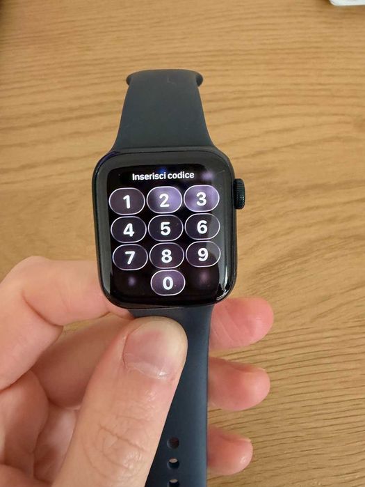 Apple Watch SE de 2ª geração (tamanho 40mm)
