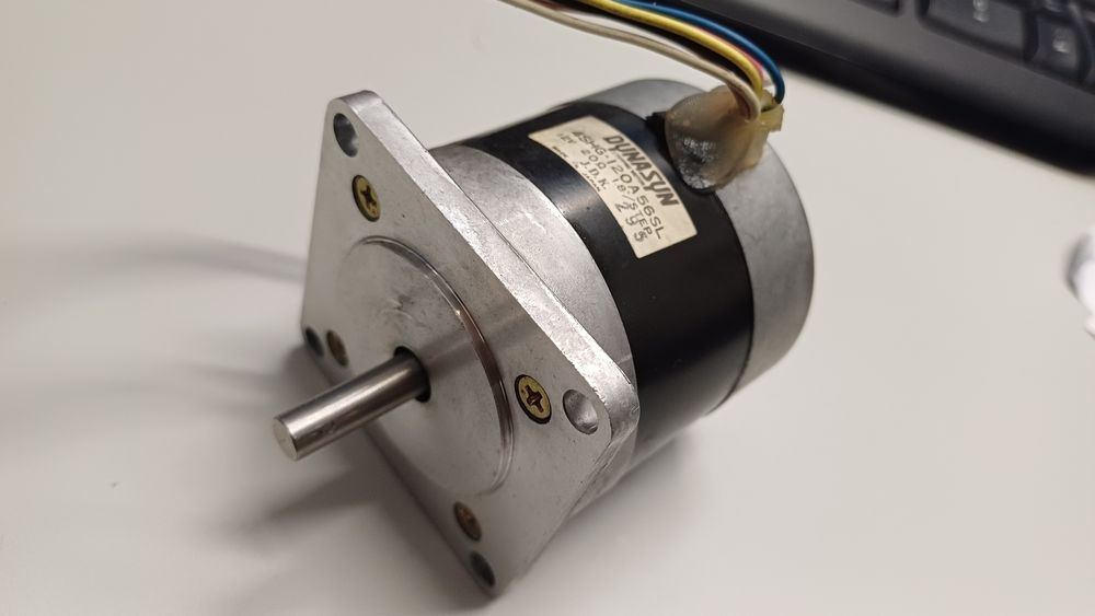 Motor de passo DUNASUN 4SHG-120A56SL