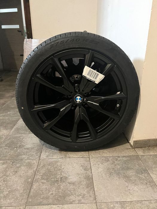 BMW / MINI Pirelli 315/35 R22 111V – nowa opona OEM