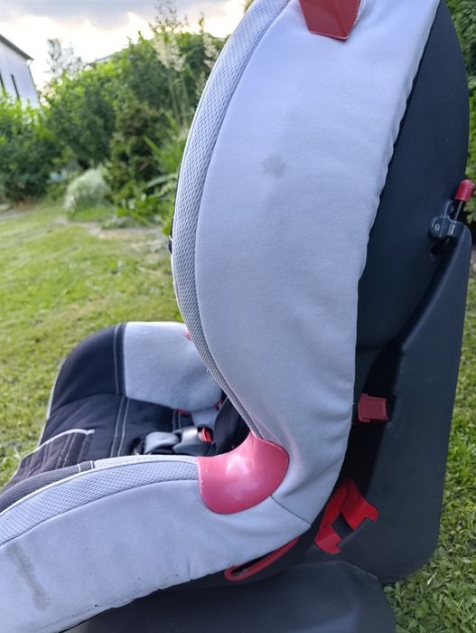 Fotelik samochodowy CARETERO dla dzieci