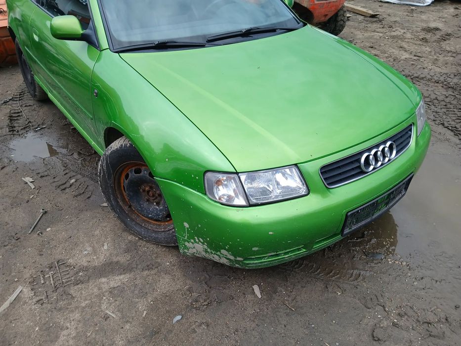 audi A3 8L LY6W 3D fotel fotele kanapa deska kokpit podsufitka boczek boczki klamka podłokietnik