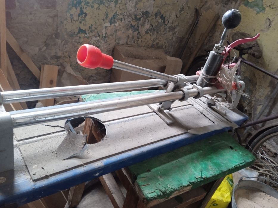 Продам плиткоріз