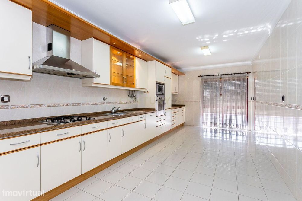 Excelente apartamento T3 na Venteira - Amadora