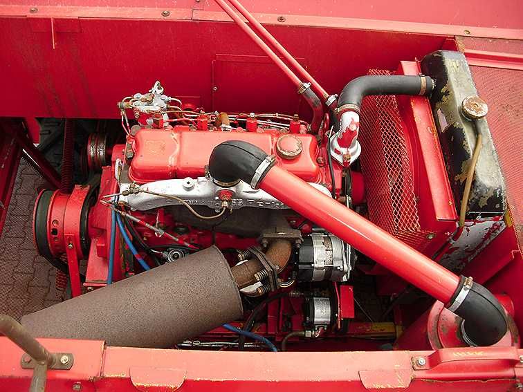 Зерноуборочный комбайн Massey Ferguson 20