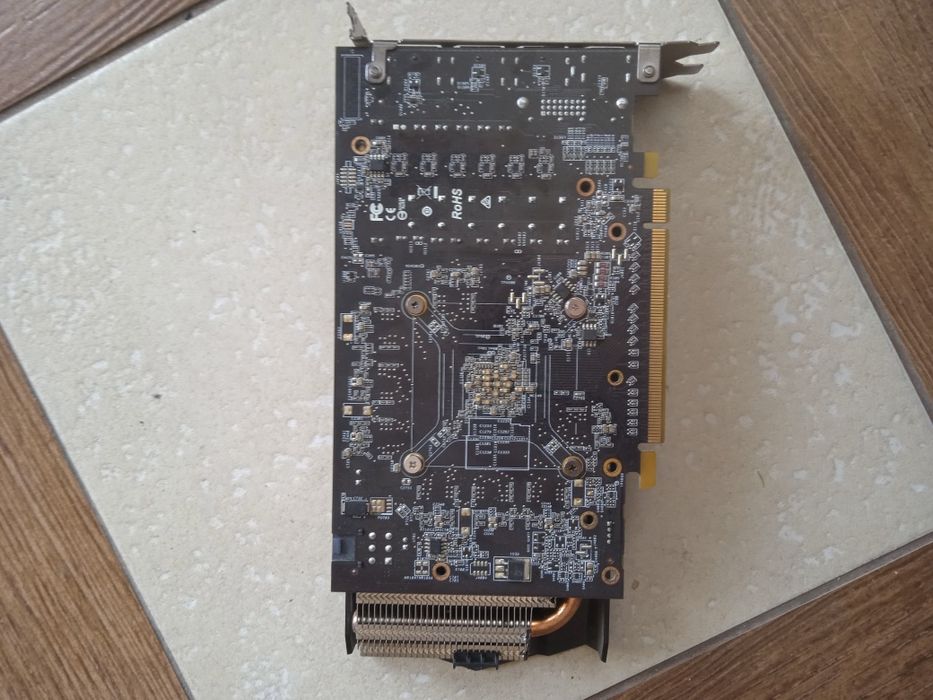 Видеокарта AsRock Radeon RX 580 Phantom Gaming