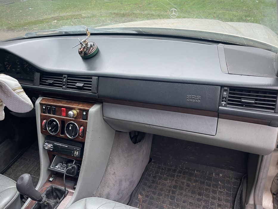 Продам мерс в хорошем состоянии