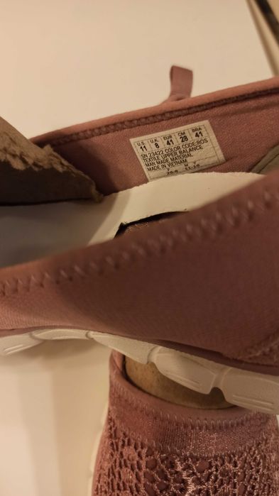 Różowe skechers szeroka stopa nowe 41 do 42