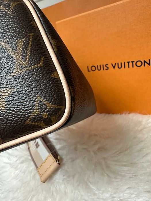 Louis Vuitton Speedy Bandouliere 20 Beige