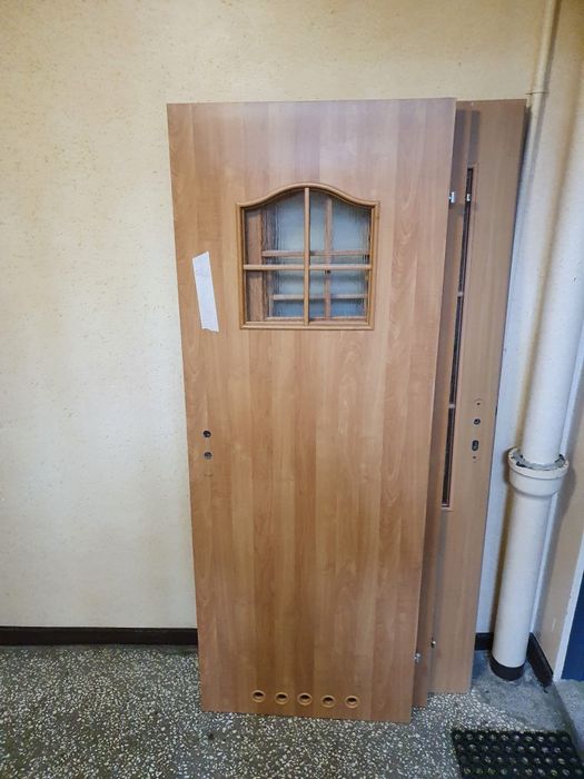 Drzwi wewnętrzne jasny orzech