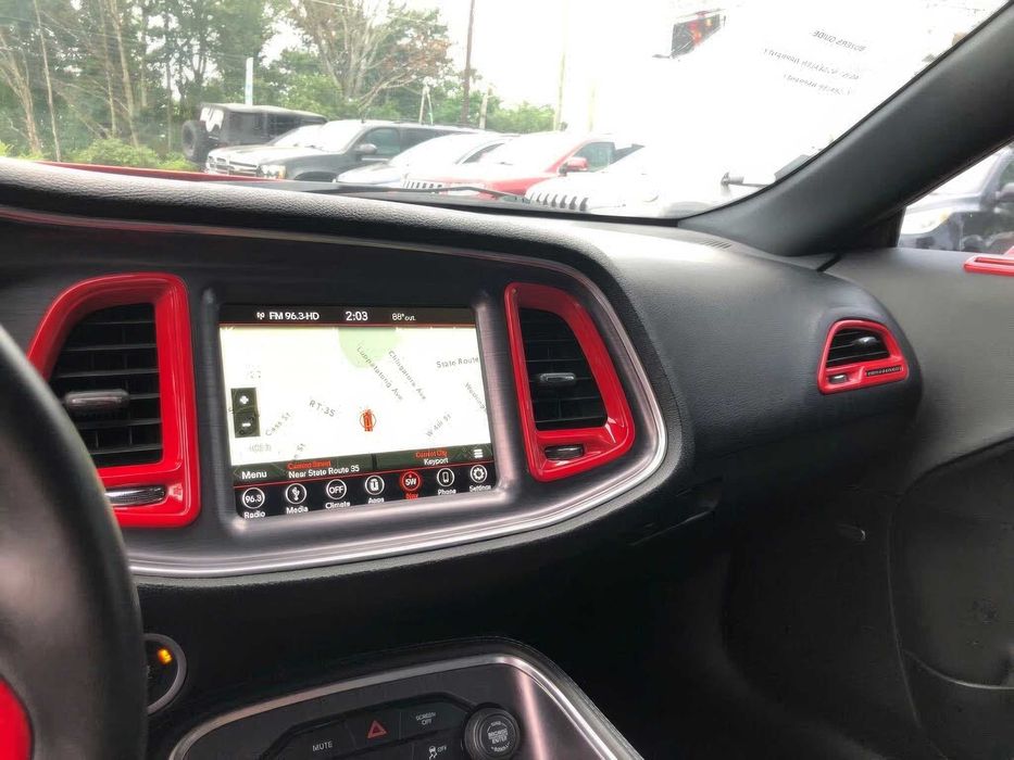 Dodge Challenger      2017