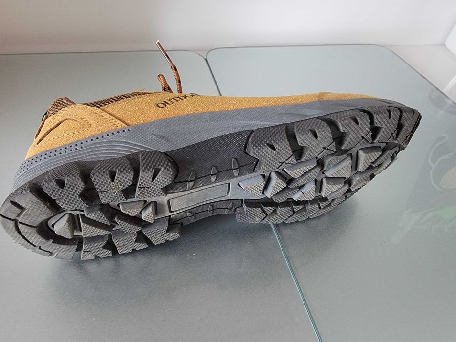 Sapatos passeio em camurça beijes, tamanho 44 em muito bom estado