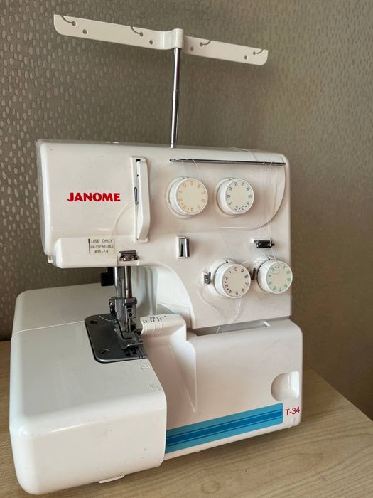 Оверлок Janome T-34