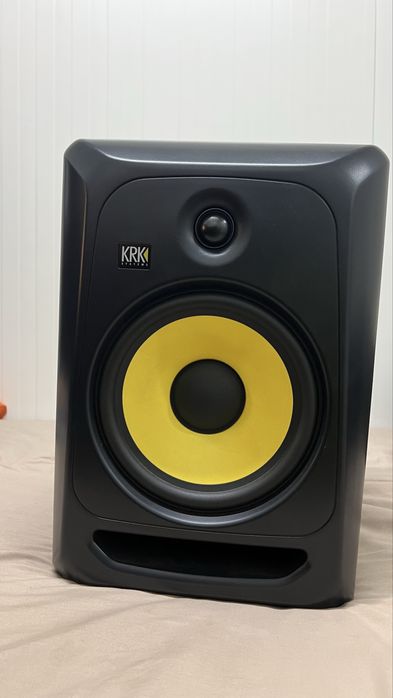 Monitores de Áudio KRK Rokit 8