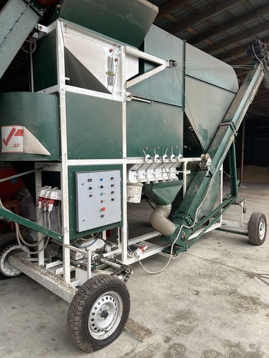 Самохідний, зерноочисний комплекс СОК-25