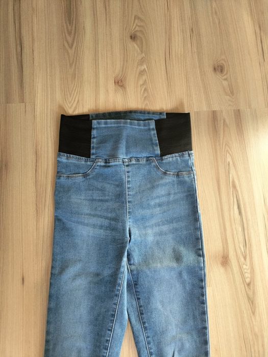 Spodnie niebieskie jeansowe