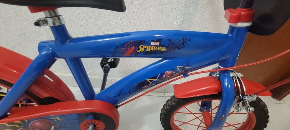 Bicicleta para Criança Spider-Man (14″)
5