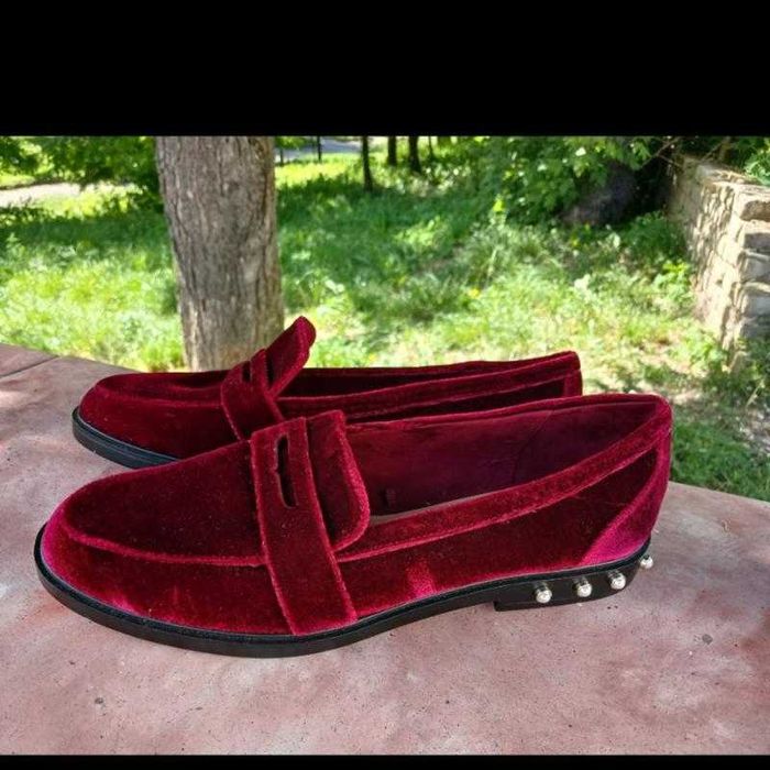 Женские новые туфлі-макасины вeлюр -замша stradivarius. размер 40,5-41