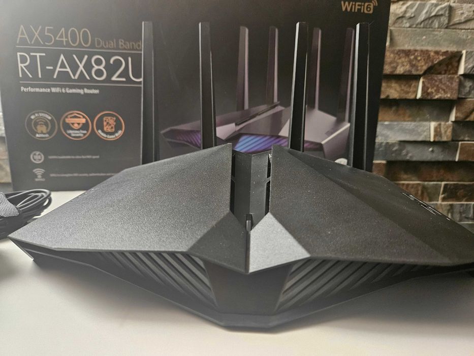 Router Asus AX5400 RT-AX82U v2