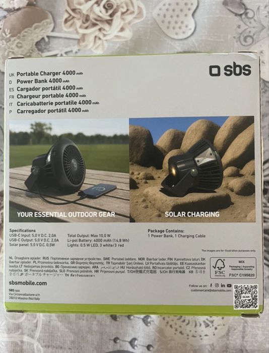 Fan with 4000 mAh Power Bank, adjustable light and solar charging