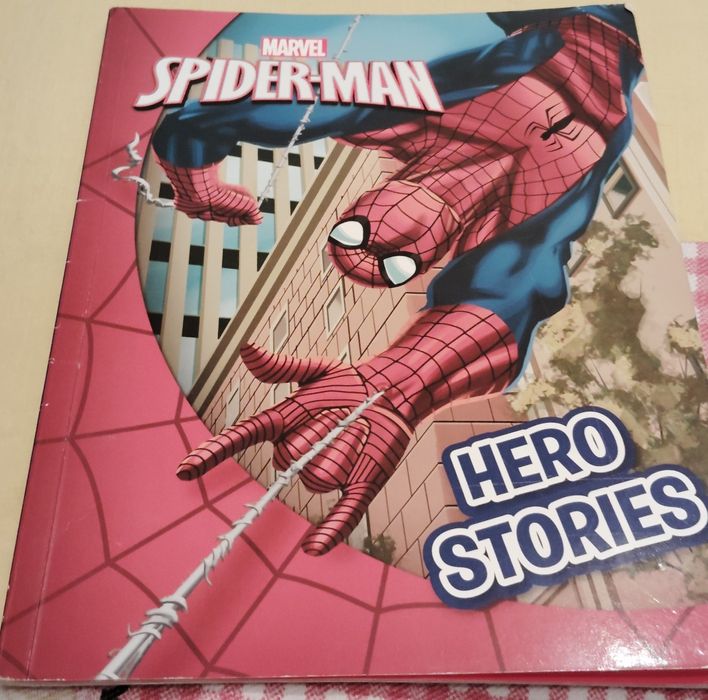 Livro Spider -Man Hero Stories em Inglês Usado