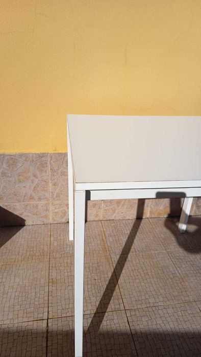 Mesa de refeição IKEA VIHALS